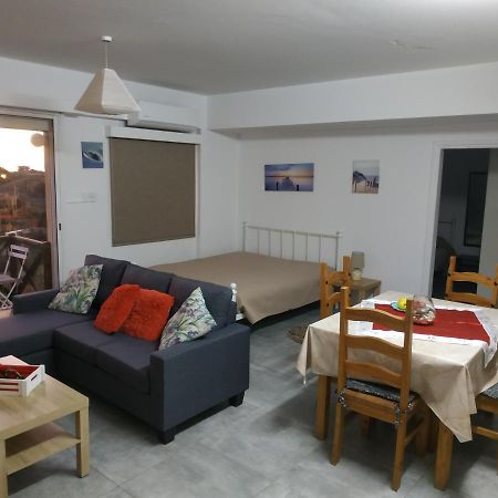 Adonis Apartment بافوس المظهر الخارجي الصورة
