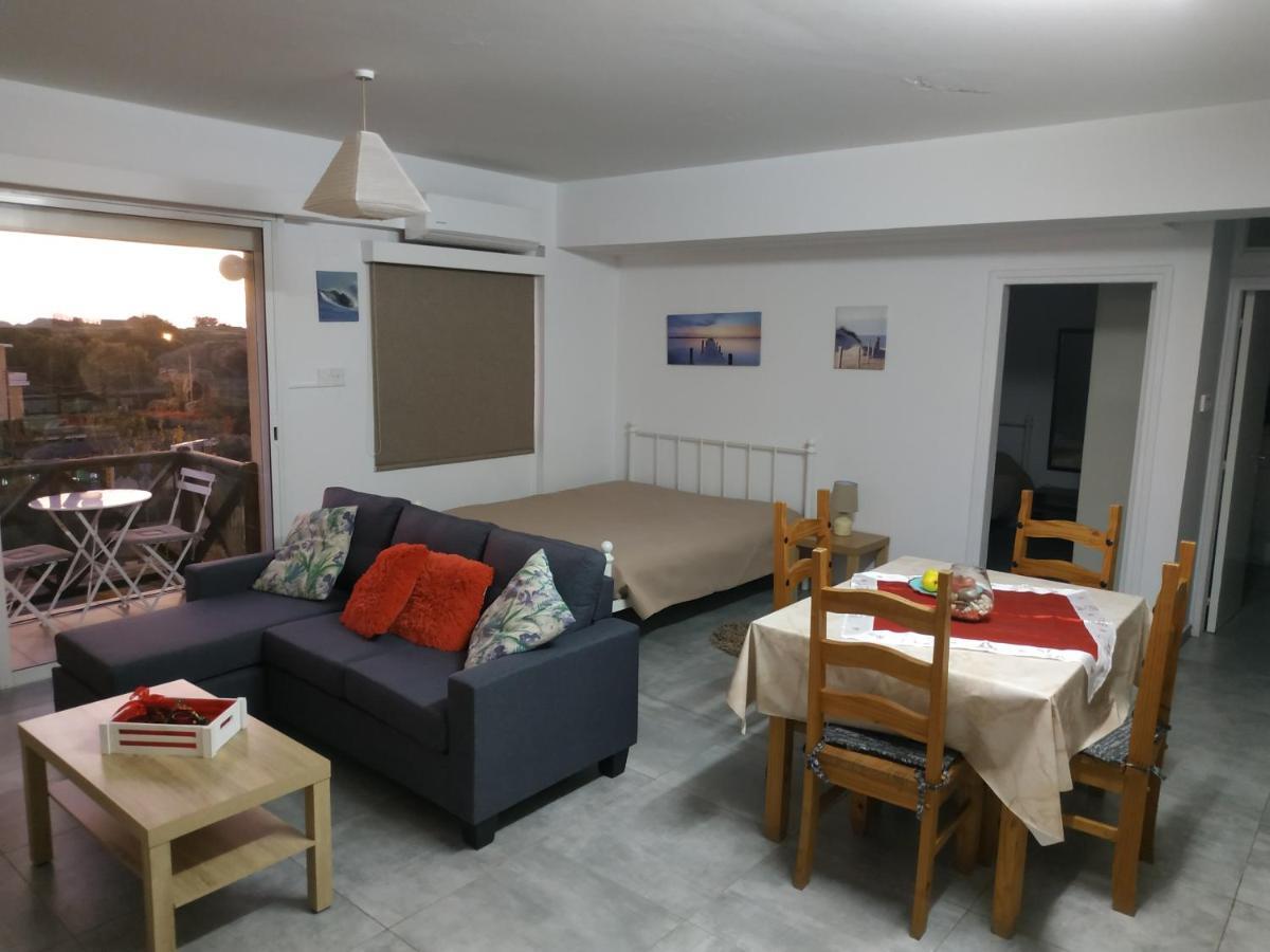 Adonis Apartment بافوس المظهر الخارجي الصورة